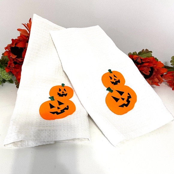 Halloween and Fall kitchen decor gift set. - Picture 7 of 7